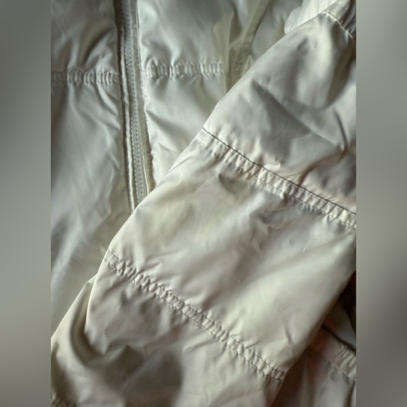 Laundry by Shelli Segal white puffer coat size Detachable belt hood and neck fur - Picture 9 of 13
